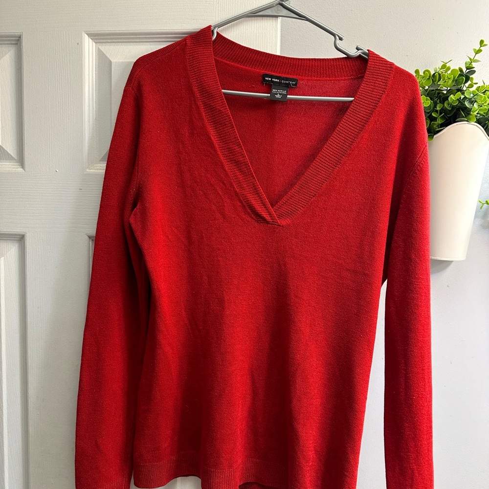 NY & Co size L red sweater